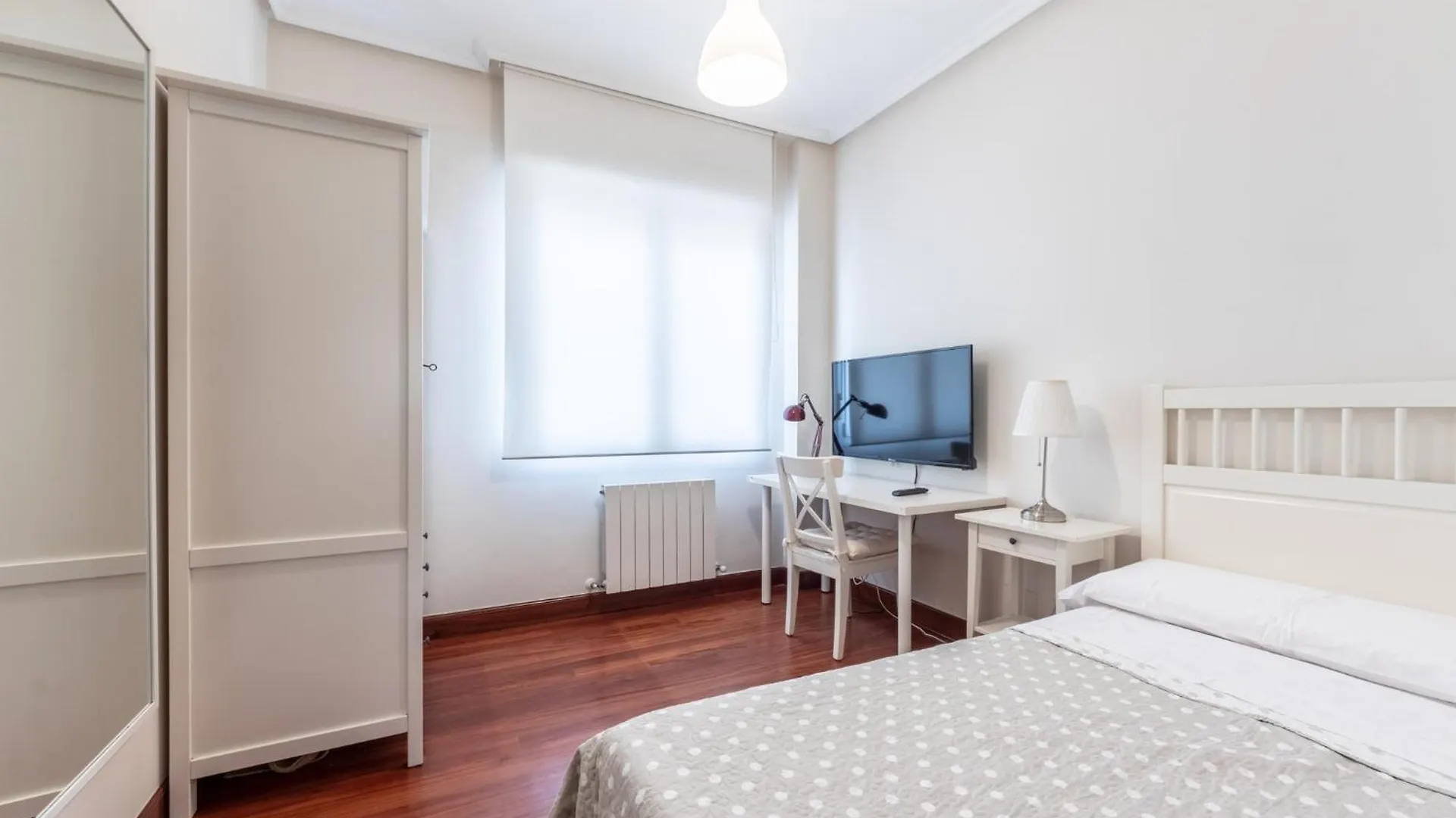 Ria Bilbao Flat Daire